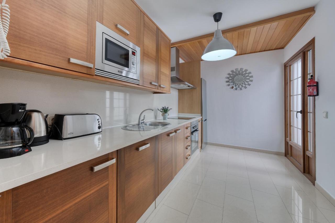 פלאיה בלנקה Villa Flavia-Private Pool, Jacuzzi, Sea Views מראה חיצוני תמונה