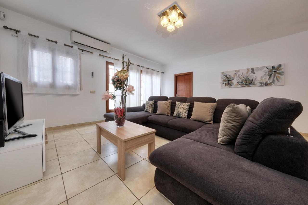 פלאיה בלנקה Villa Flavia-Private Pool, Jacuzzi, Sea Views מראה חיצוני תמונה