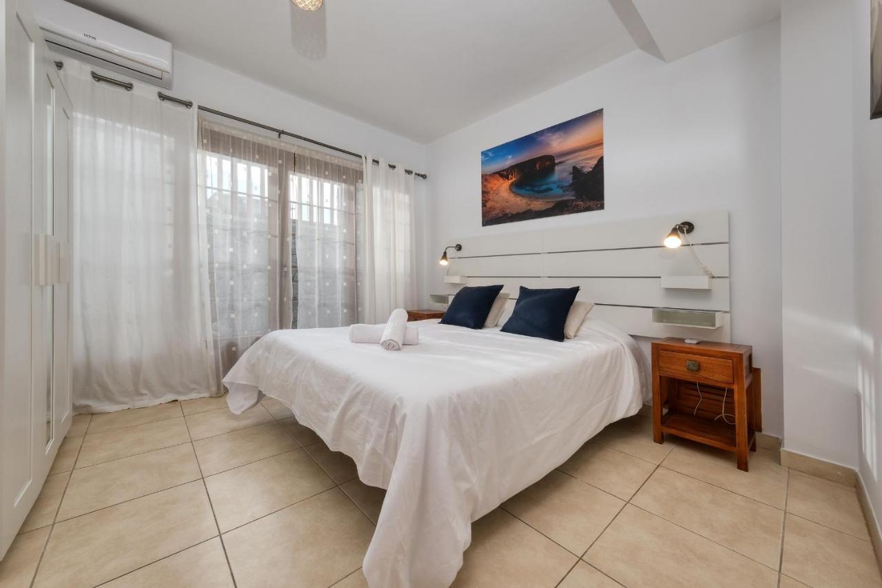 פלאיה בלנקה Villa Flavia-Private Pool, Jacuzzi, Sea Views מראה חיצוני תמונה