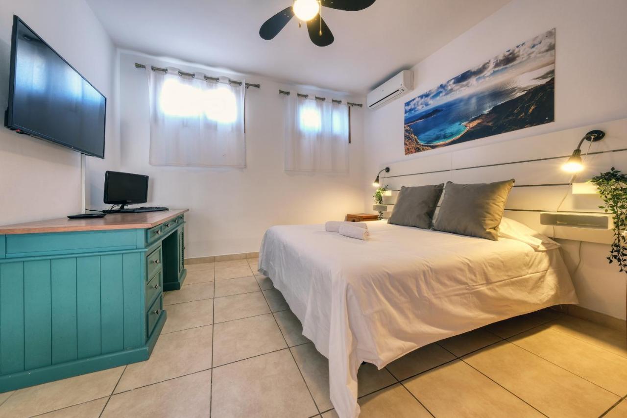 פלאיה בלנקה Villa Flavia-Private Pool, Jacuzzi, Sea Views מראה חיצוני תמונה